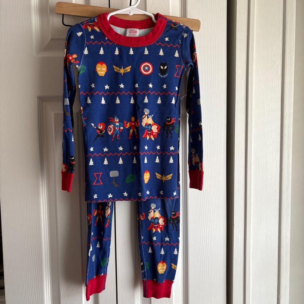 Hanna Andersson Marvel Kids Holiday Pajama Set